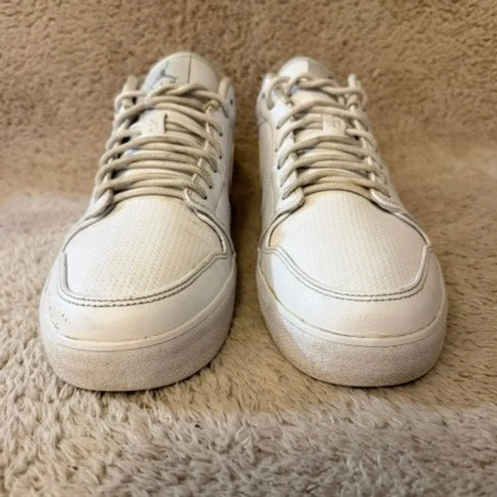 Jordan AJ1 Low Mens White Light Bone Leather Shoes Sneakers 553558-104 Size 10.5